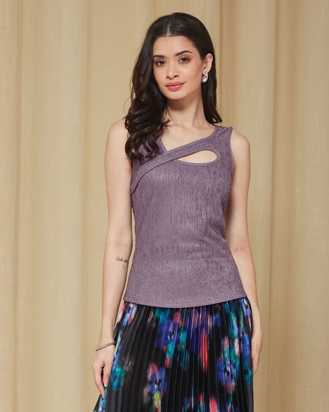 Cute Asymmetrical Cut-Out Neck Sleeveless Textured Top